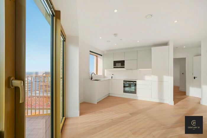 2 Bedroom Flat To Rent In Capital Interchange Way, Brentford, TW8