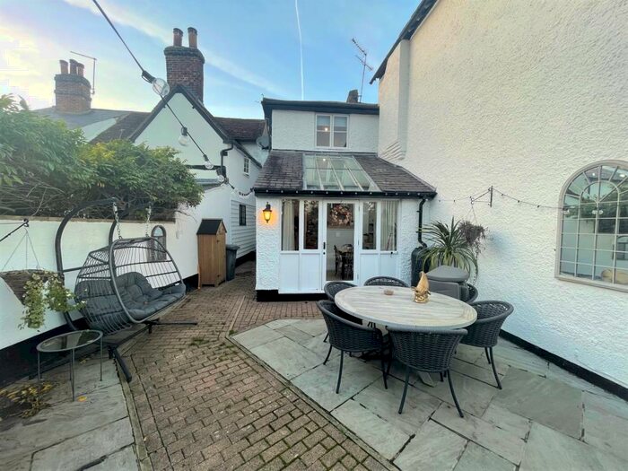 2 Bedroom House To Rent In High Street, Puckeridge, Ware, SG11