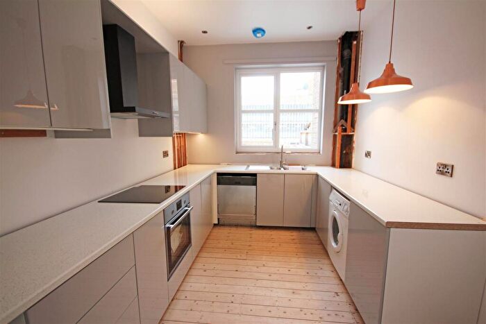 3 Bedroom Maisonette To Rent In London Road, Brighton, East Sussex, BN1
