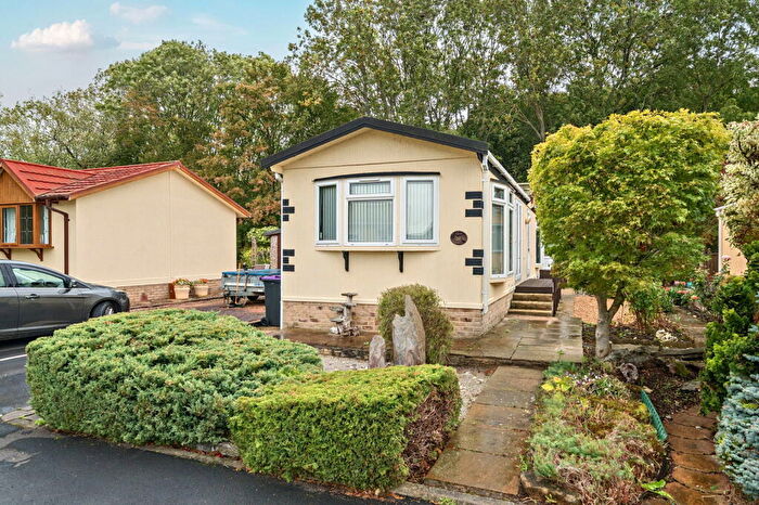 2 Bedroom Park Home For Sale In Langar Woods Estate, Harby Road, Langar, Nottingham, NG13