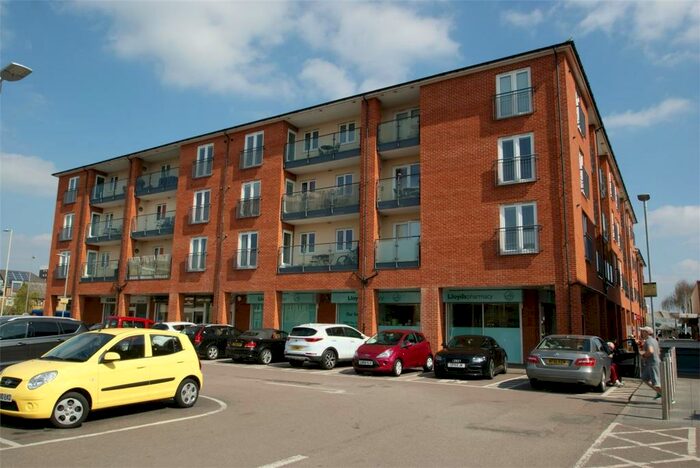 2 Bedroom Apartment To Rent In Fawkon Walk, Hoddesdon, EN11