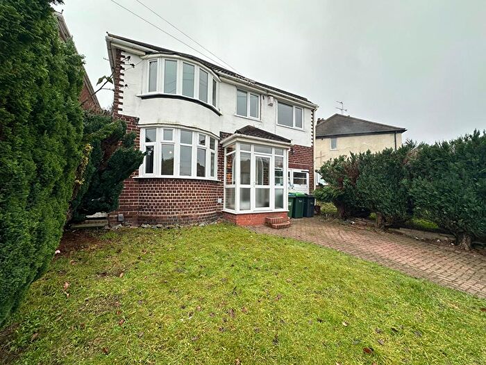 4 Bedroom Detached House To Rent In Swan Crescent, Oldbury, B69