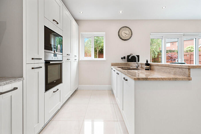 4 Bedroom Detached House For Sale In Clos Goch, Pentyrch, Cardiff, CF15 - Photo 8