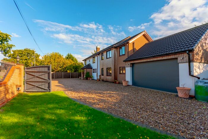 4 Bedroom Detached House For Sale In Northbury House, Browns Lane, Stanton On The Wolds, NG12