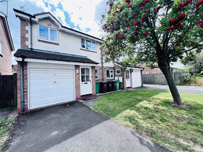 4 Bedroom House To Rent In Heron Drive, Lenton, Nottingham, NG7