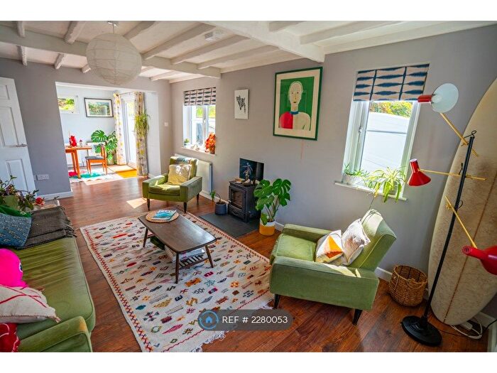 3 Bedroom Detached House To Rent In East Street, Braunton, EX33