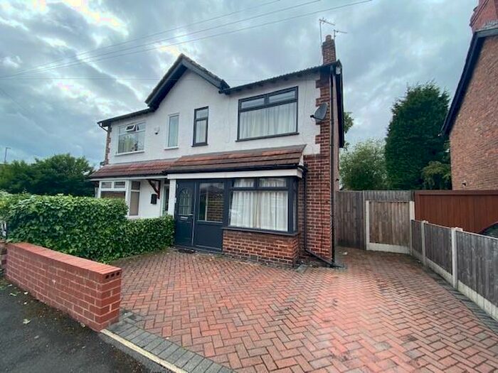 2 Bedroom Semi-Detached House To Rent In Edgeworth Drive, Ladybarn, Manchester, M14