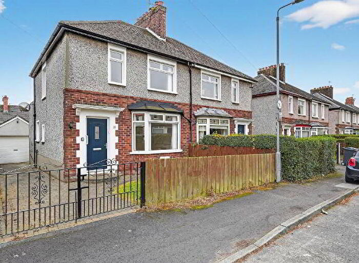 3 Bedroom Semi-detached Villas For Sale In Summerhill Park, Belfast, BT5