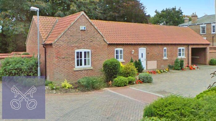3 Bedroom Bungalow For Sale In Woodland Rise, Sproatley, Hull, East Yorkshire, HU11