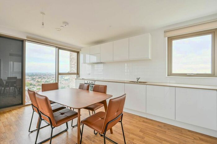 3 Bedroom Flat To Rent In Astor Apartments, Apex Gardens, Tottenham, London, N15