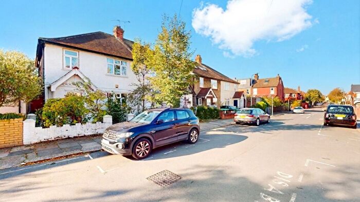 4 Bedroom Semi-Detached House To Rent In Fleetwood Road, London, NW10