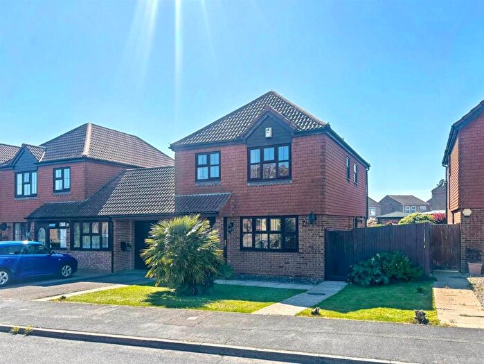 4 Bedroom Detached House For Sale In Schofield Way, Eastbourne, BN23