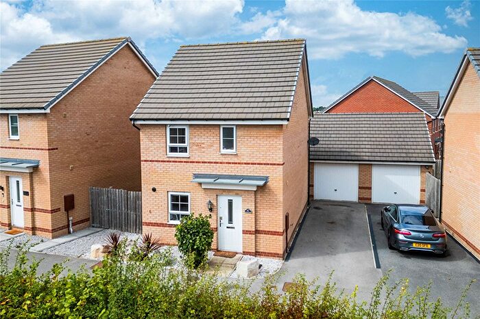 3 Bedroom Detached House For Sale In Coleman Street, Pontefract, West Yorkshire, WF8