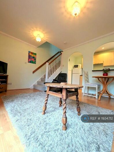 1 Bedroom Semi-Detached House To Rent In The Avenue, Deal, CT14