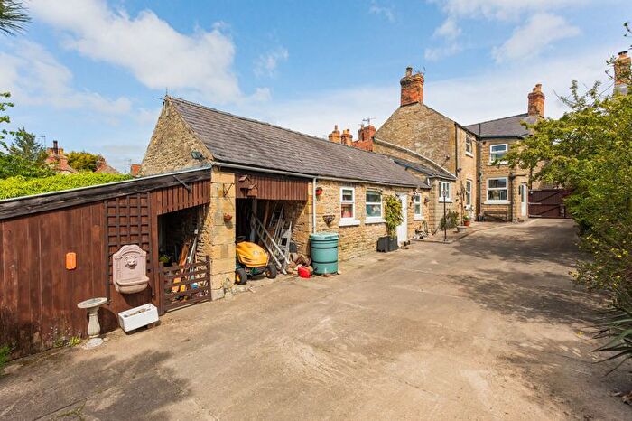 3 Bedroom Detached House For Sale In High Street, Snainton, YO13