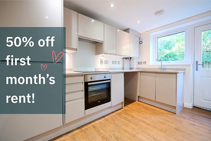 1 Bedroom Apartment To Rent In Kirk Beston Close, Leeds, West Yorkshire, LS11