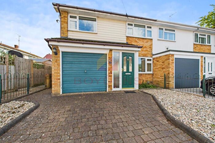 3 Bedroom End Of Terrace House For Sale In Mews Court, CM2