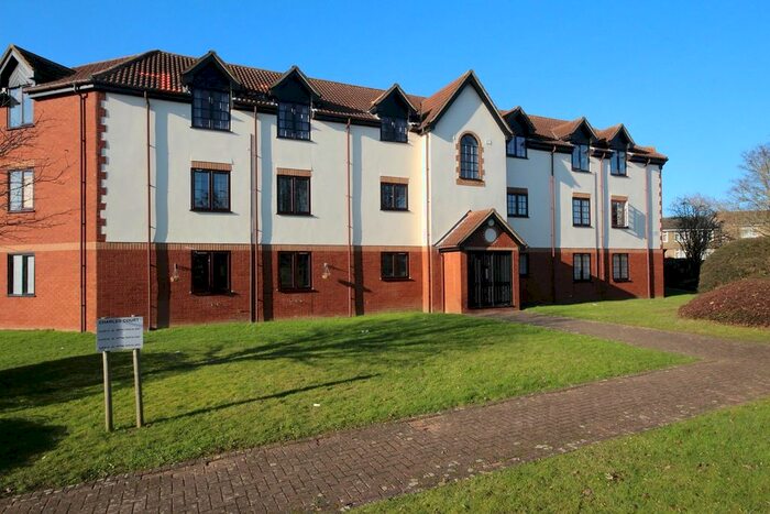 2 Bedroom Flat To Rent In Pascal Way, Letchworth Garden City SG6