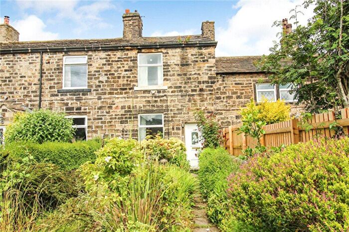 1 Bedroom Terraced House For Sale In Hoyle Fold, Wheathead Lane, Keighley, West Yorkshire, BD22