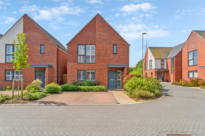 3 Bedroom Detached House For Sale In Armstrong Close, Harwell, OX11