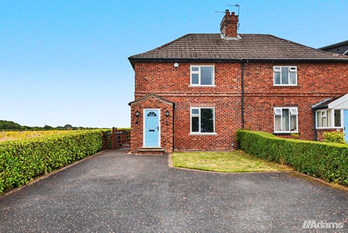 3 Bedroom Semi-Detached House For Sale In Wrights Green, Lumb Brook Road, Appleton, Warrington, WA4