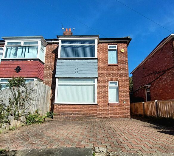 2 Bedroom Semi Detached House To Rent In Doxford Gardens, Newcastle Upon Tyne, NE5