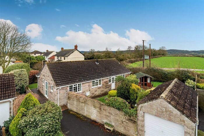 3 Bedroom Detached Bungalow For Sale In Overlands, North Curry, Taunton, TA3