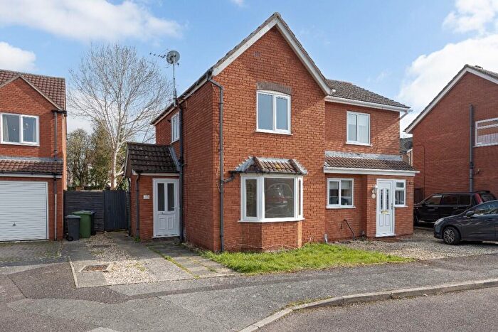 2 Bedroom Semi Detached House For Sale In Hanover Close, Hilperton Marsh, BA14