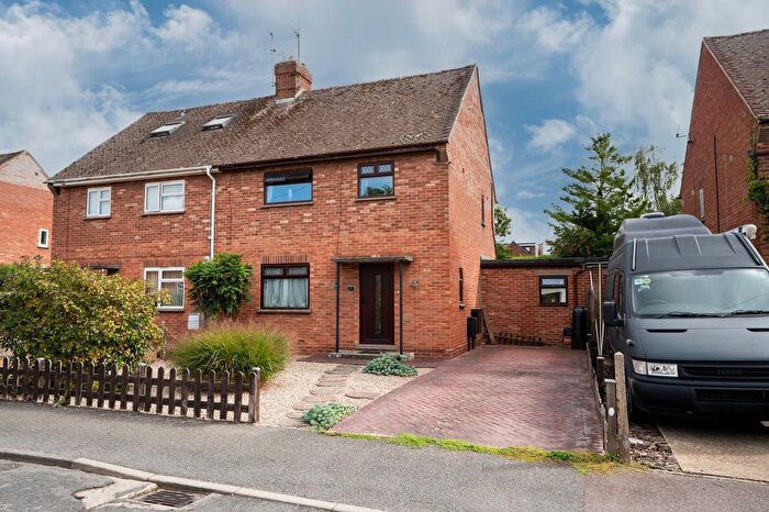 3 Bedroom Semi-Detached House For Sale In Rivey Way, Linton, CB21