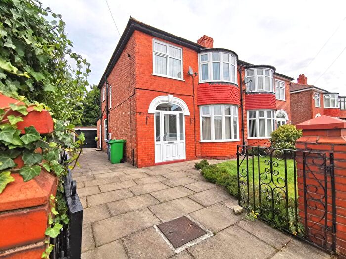 3 Bedroom House To Rent In White Moss Avenue, M21