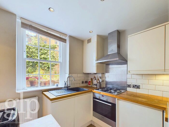 1 Bedroom Flat To Rent In Flaxman Court, Flaxman Terrace, London, Greater London, WC1H