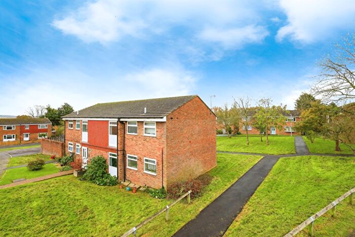 1 Bedroom Flat For Sale In Gemma Close, Hailsham, BN27