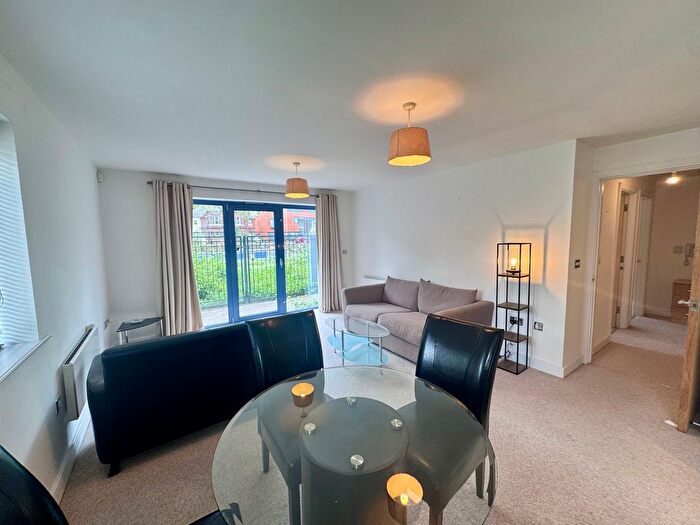 2 Bedroom Flat To Rent In Castle Quay Close The Quays, Nottingham, NG7