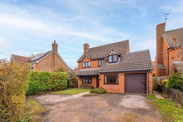 4 Bedroom Detached House For Sale In High Street, Eaton Bray, LU6