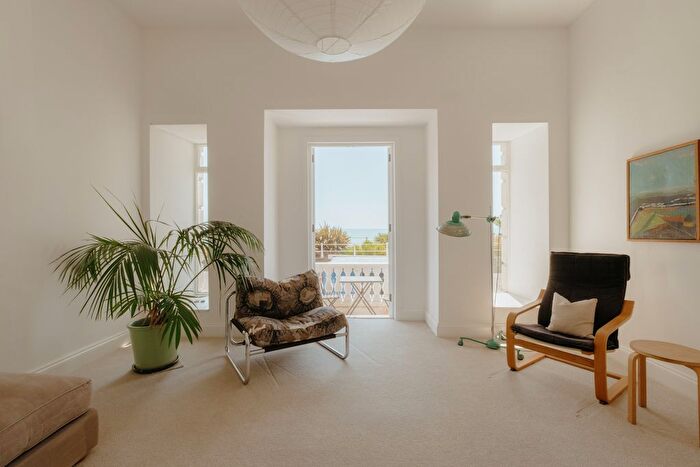 3 Bedroom Flat For Sale In Marina, St Leonards-On-Sea, TN38