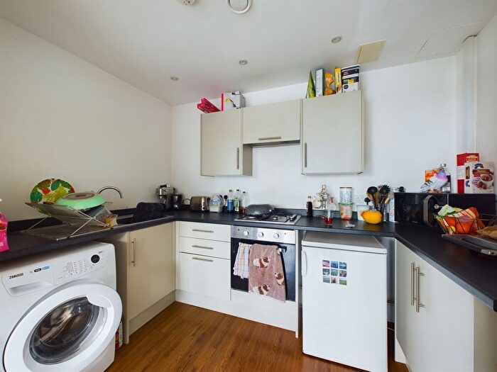 1 Bedroom Flat For Sale In Hulbert Road, Waterlooville, PO7