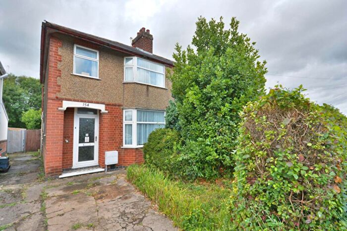 3 Bedroom Semi-Detached House For Sale In Percival Road, Hillmorton, CV22