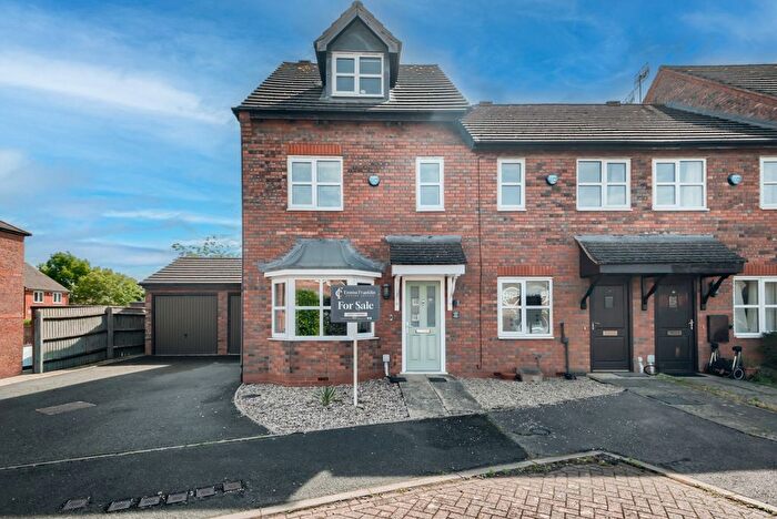 3 Bedroom End Of Terrace House For Sale In Wilson Road, Stratford-Upon-Avon, CV37