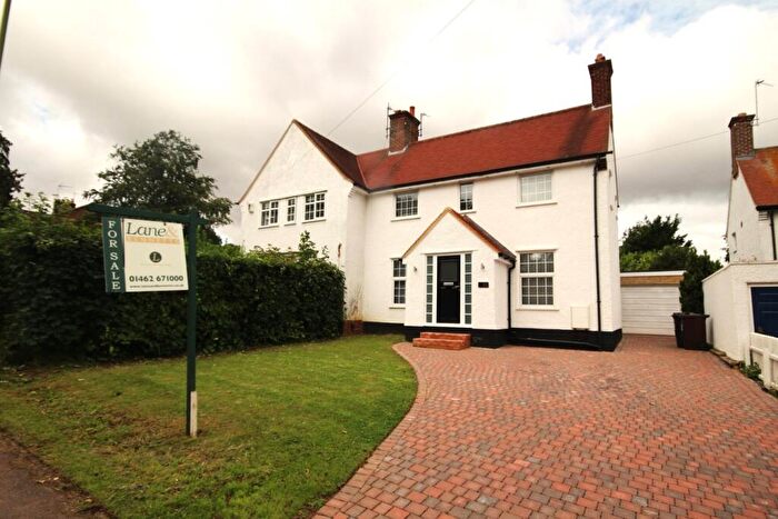 3 Bedroom Semi Detached House To Rent In Icknield Way, Letchworth Garden City, SG6