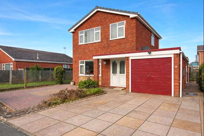 3 Bedroom Detached House For Sale In Western Avenue, Holbeach, PE12
