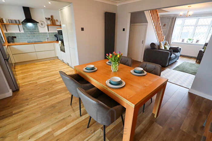 2 Bedroom Bungalow For Sale In Ribble Avenue, Freckleton, Preston, PR4