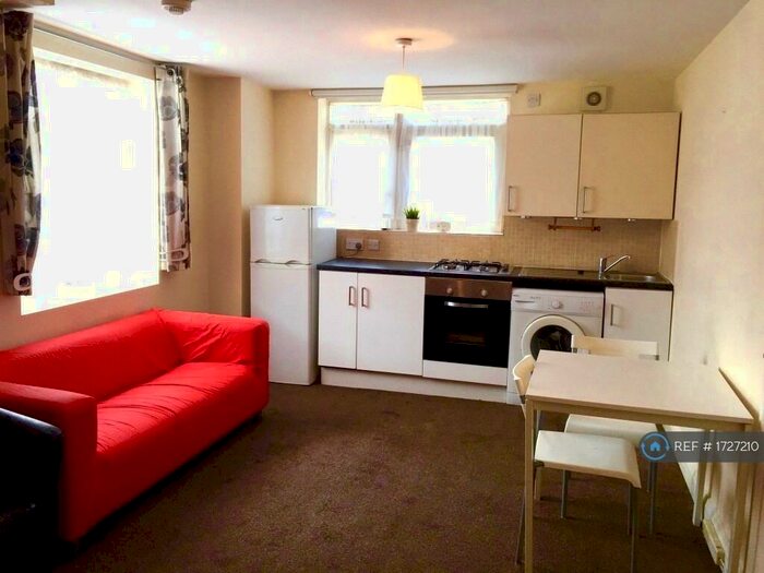 1 Bedroom Flat To Rent In Golders Green, London, NW11