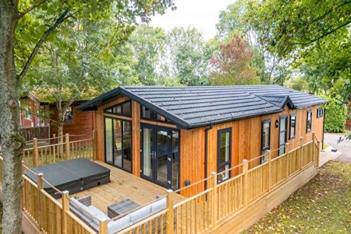 2 Bedroom Lodge For Sale In Bluewood Lodges, Kingham, Chipping Norton, Oxfordshire, OX7