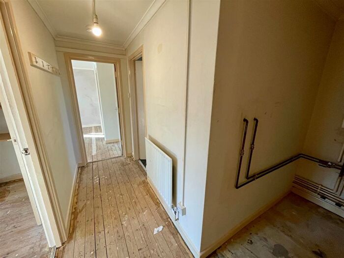 1 Bedroom Flat For Sale In Mayenne Place, Devizes, SN10