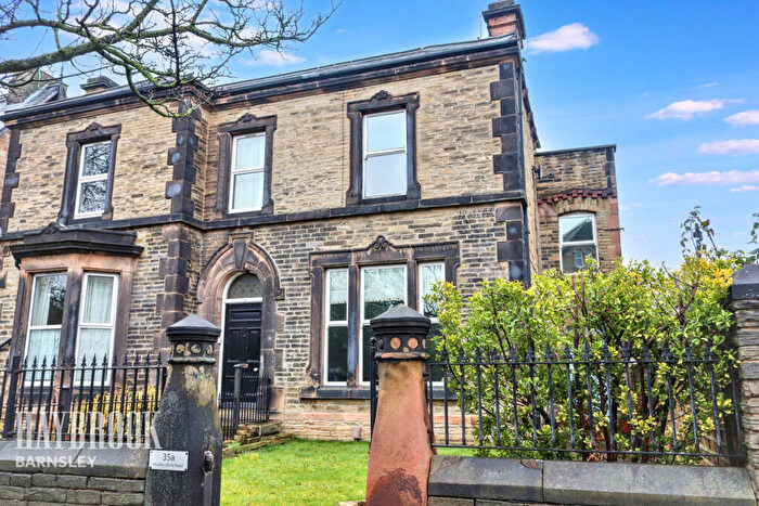 3 Bedroom Semi Detached House For Sale In Huddersfield Road, Barnsley, S75