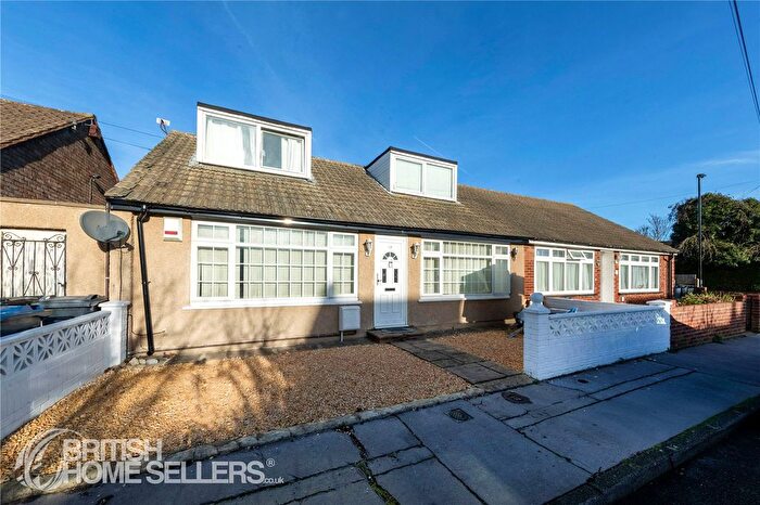 4 Bedroom Bungalow For Sale In Clarence Road, Croydon, CR0