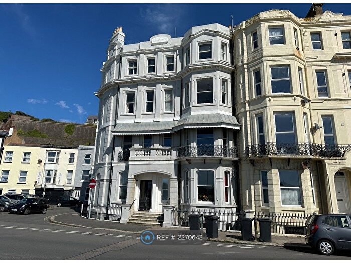 3 Bedroom Flat To Rent In Marina, St. Leonards-On-Sea, TN38