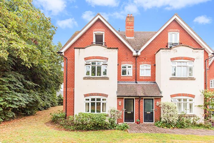 2 Bedroom Flat To Rent In Penlon Place, Abingdon, OX14