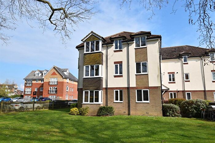 1 Bedroom Flat To Rent In Rosemary Lane, Horley, RH6
