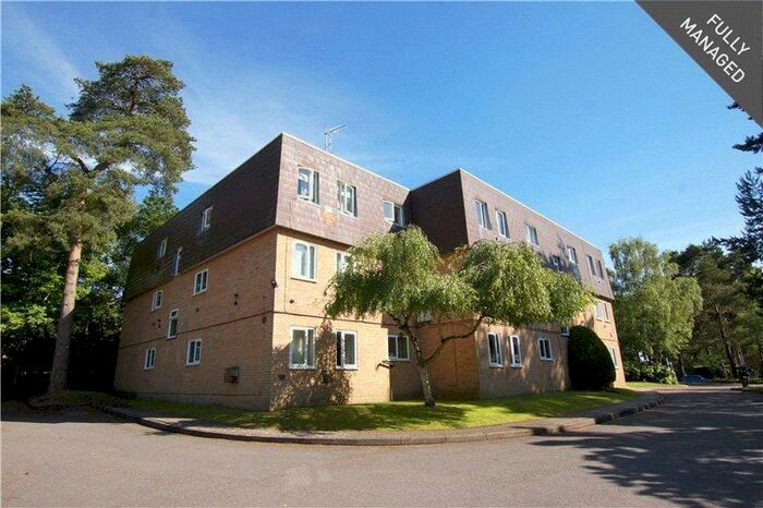 1 Bedroom Apartment To Rent In Woodlands Court, Owlsmoor, Sandhurst, Berkshire, GU47